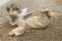 LLADRO Laying Down Winged Angel