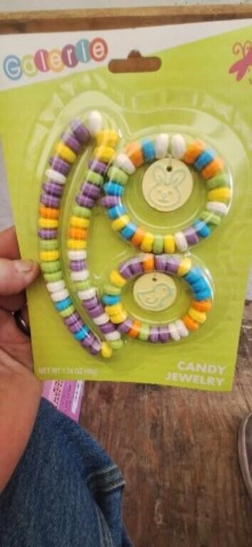 Box of 12 candy necklaces