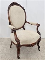 LOUIS XV CAMEO BACK ANTIQUE CHAIR