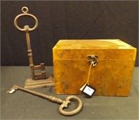 2 Metal Keys & Copper Color Box