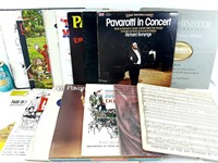 Lot de 33 tours variés dont PAVAROTTI et +