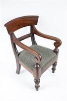 ANTIQUE CHILD'S CHAIR