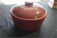 Round casserole dish with lid marked USA