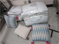 PILLOWS AND BEDDING