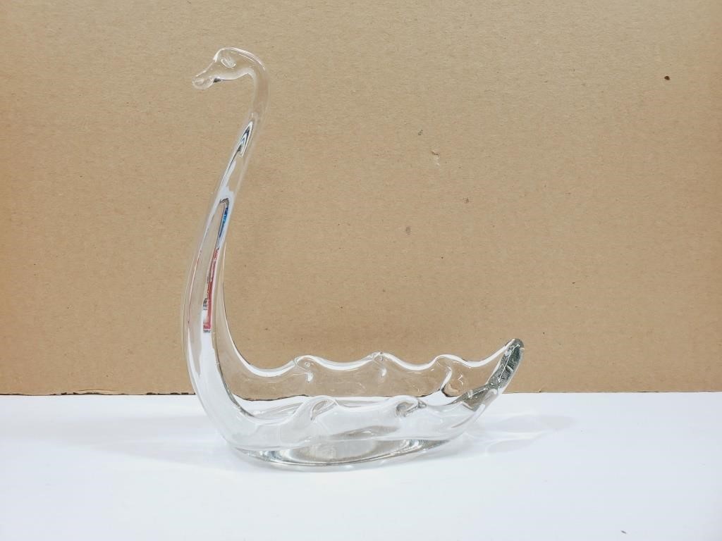 Art Glass Swan