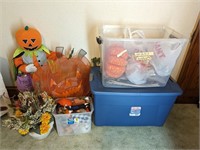 Lot of Fall/Halloween Decorations