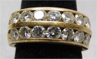14K y gold ladies ring, 14 diamonds in two rows, 2
