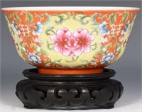 Old Chinese Porcelain Famile Rose Bowl.