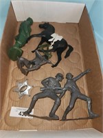 Vintage Marx & Other Plastic Soldiers & more