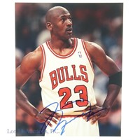 Michael Jordan Signed Chicago Bulls NBA Photo