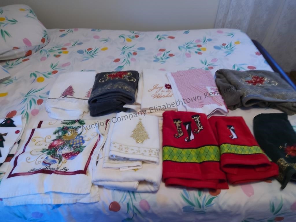 One box lot of various Christmas kitchen towels