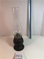 Metal base oil lamp