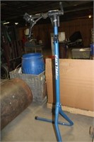 Park Tool - Bike Stand Model# PCS-1 Collapses for