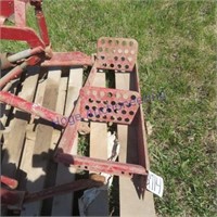 IH TRACTOR STEP