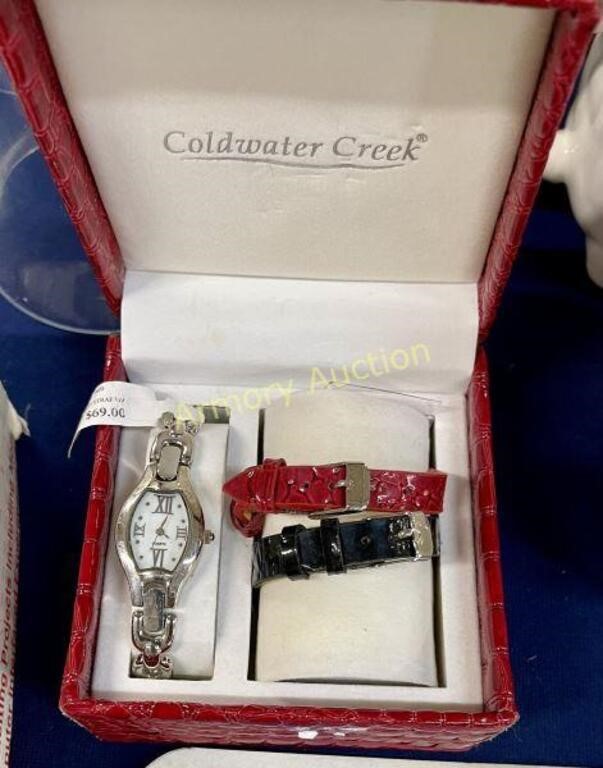 COLDWATER CREEK WATCH W/ EXTRA BANDS