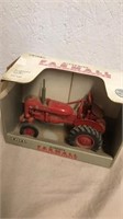 McCormick farmall super a tractor 1/16 scale