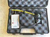 Vacleak LEQ-70 Ultrasonic Leak Detector in Case
