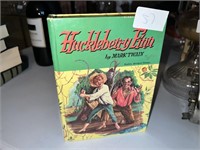 VINTAGE HUCK FINN BOOK