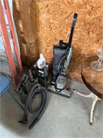 Kirby 2001 G Vaccuum w/Attachments