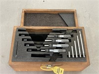 Starrett Micrometer Set 1"-6"