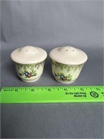 Pillar Salt and Pepper Shaker