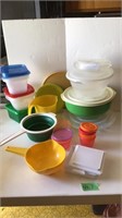 Plastic items & Tupperware