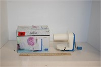 Yarnology Yarn Winder    in box