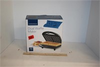 Insignia Dual Waffle Maker  NS-WM2CBK6  NIB