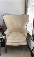 Vtg Queen Anne Style Wing Chair