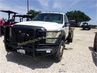 2011 Ford 550 Diesel Flatbed White (TITLE)(KEY)