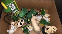 GROUP OF JOHN DEERE COLLECTIBLES