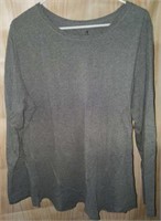 Long sleeve Hanes T-shirt size XXL