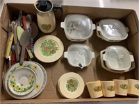 VINTAGE PLAY KITCHEN ITEMS