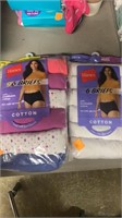 2 pckgs Hanes Size 8 briefs