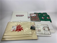 Set of Xmas Gift Boxes & Ornament Hanger