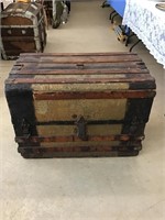 Antique Wall Trunk Blanket Chest 30W x 19D x
