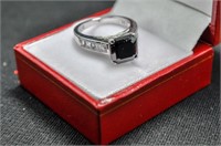 3.22ct black and white sapphire ring
