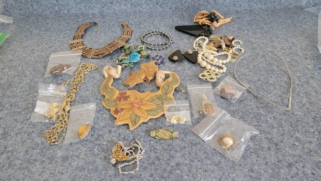 Estate jewelry Collection