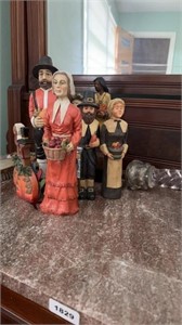 Pilgrim figurines