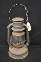 Dietz No. 2 D-lite Barn Lantern