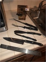 Cutco Knife Set (8) Pcs)