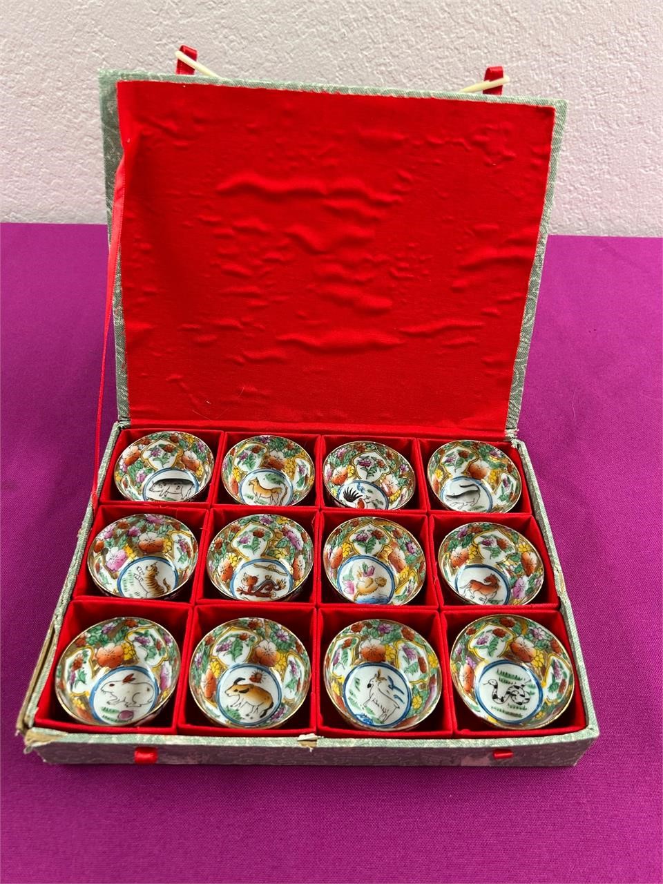 Vintages Zodiac Chinese Porcelain Mini Tea Cup Set