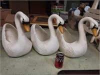 3 Plastic Geese Planters