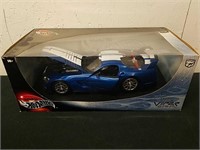 1:18 Scale Diecast Hot Wheels Dodge Viper gtsr