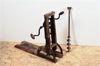 BARN BEAM HAND CRANK DRILL