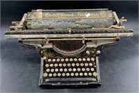 Antique Underwood Standard typewriter, lubrication
