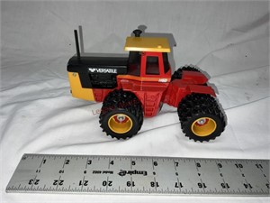 Ertl Versatile 1150 toy tractor