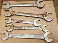 Assorted wrenches