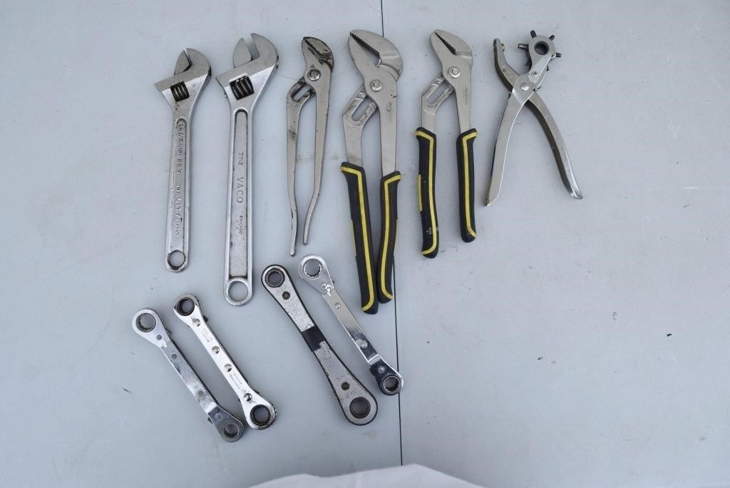 Assorted Wrenches / Pliers  Lot