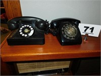 (1) OLD & OTHER ROTARY DIAL PHONES